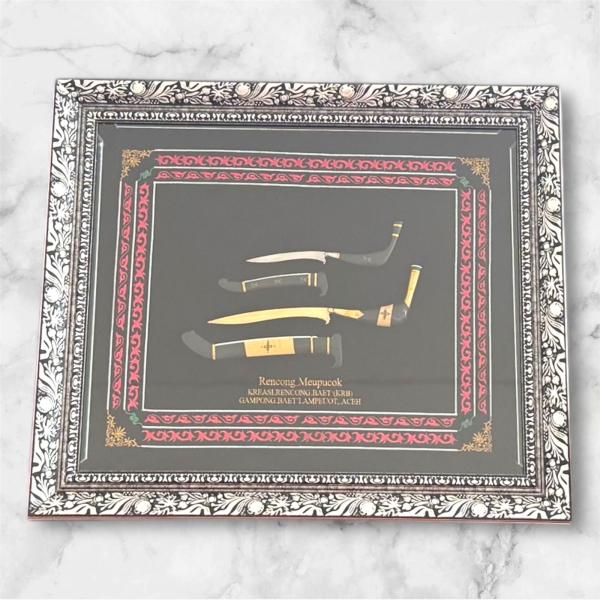 Souvenir Rencong Meupucok